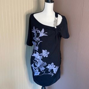 Torrid black floral short sleeve‎ shirt trimmed in rhinestones size 0